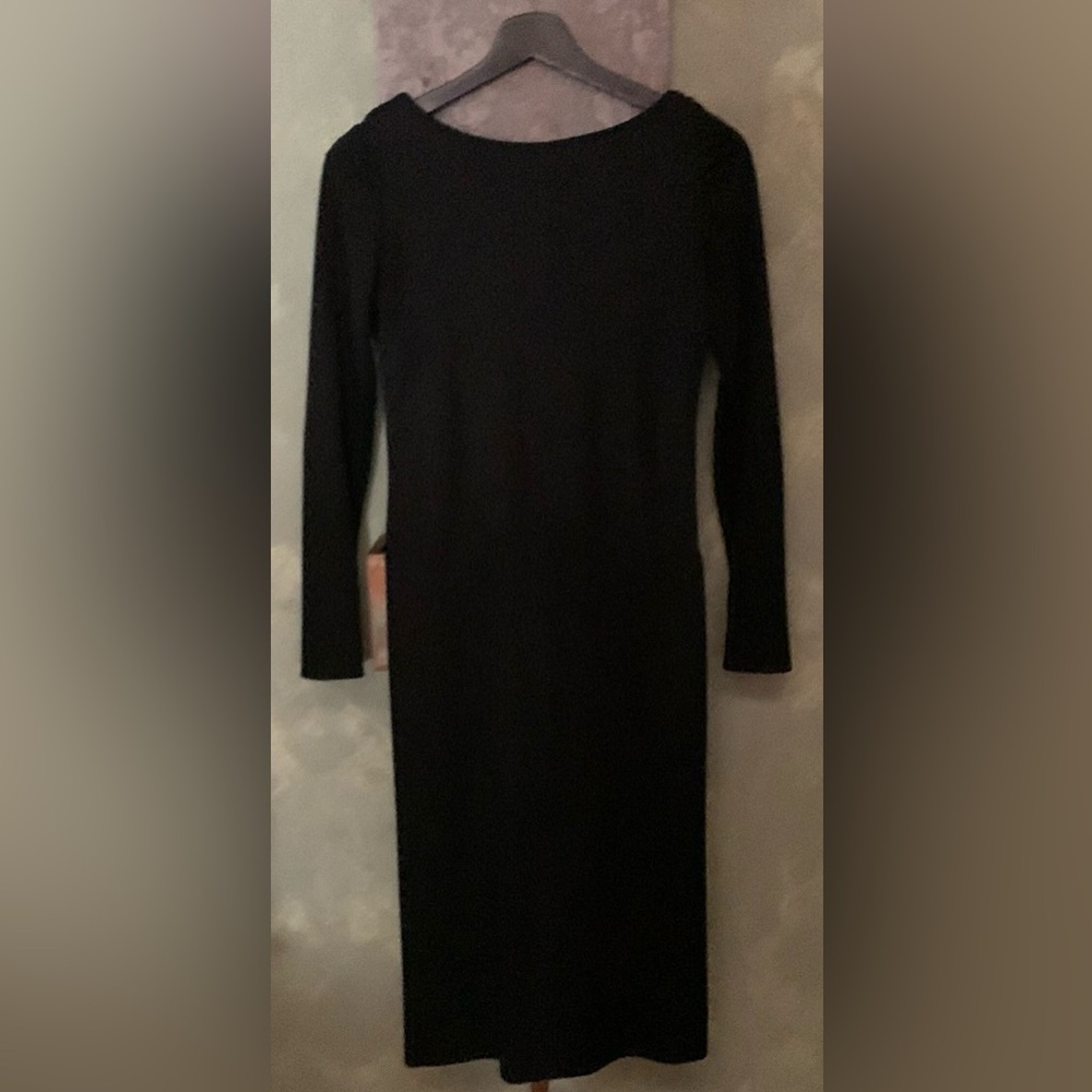 Black Victor Costa designer plunge back knit dress size 6.